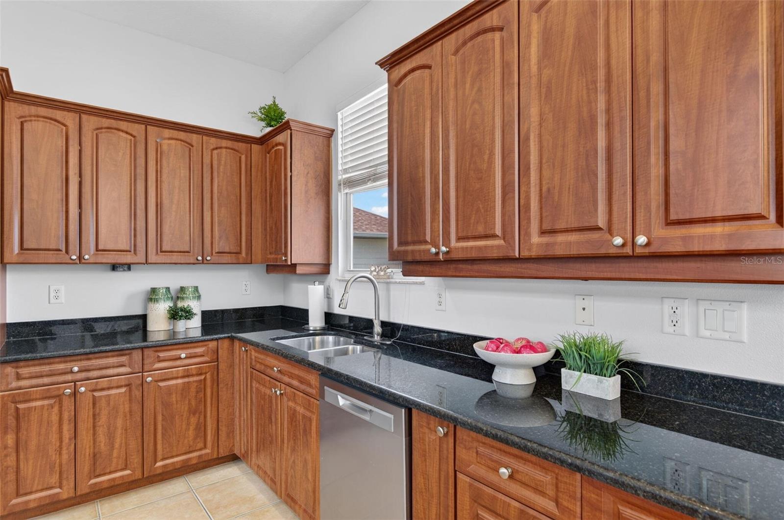 OYSTER BAYOU - Residential