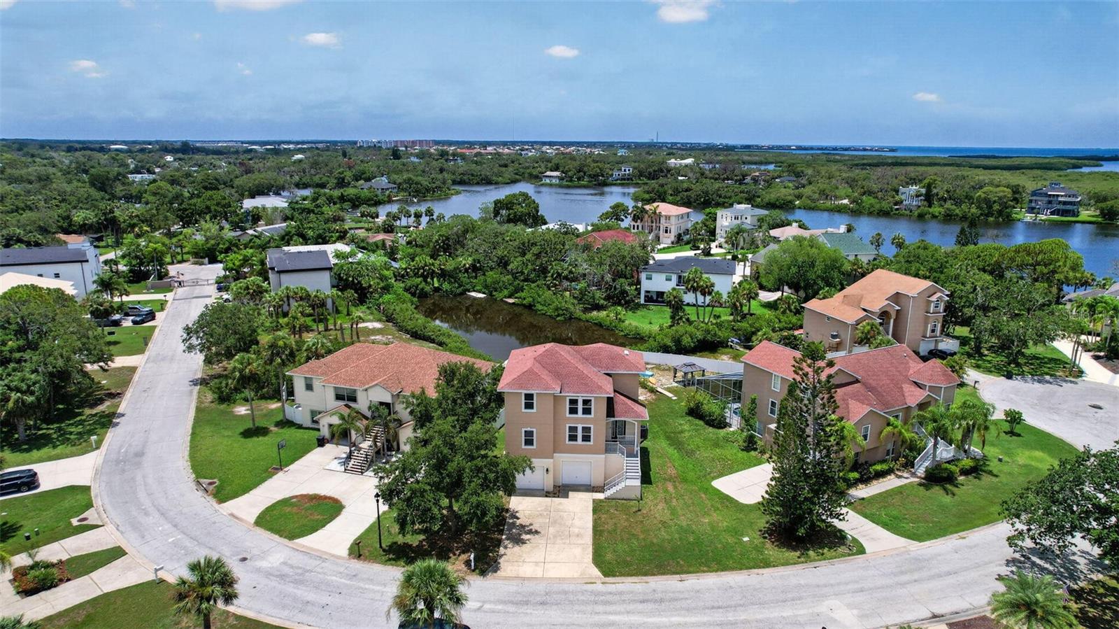 OYSTER BAYOU - Residential