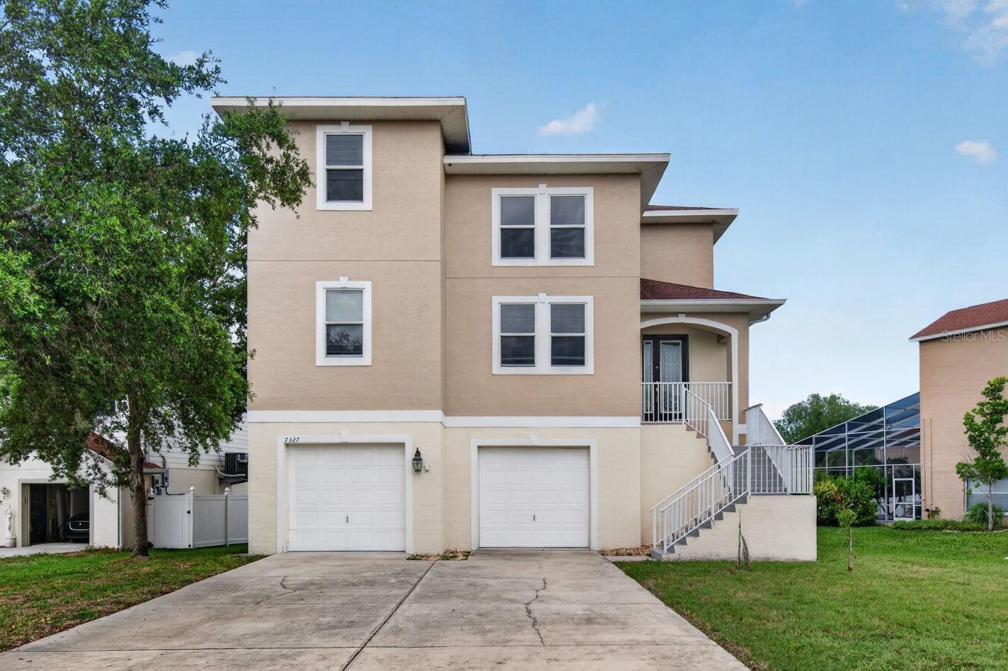 OYSTER BAYOU - Residential