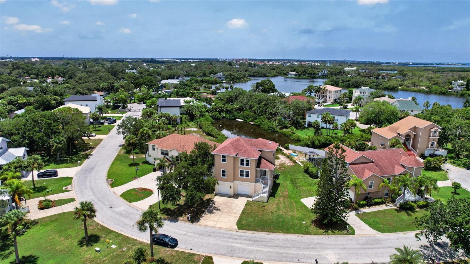 OYSTER BAYOU - Residential