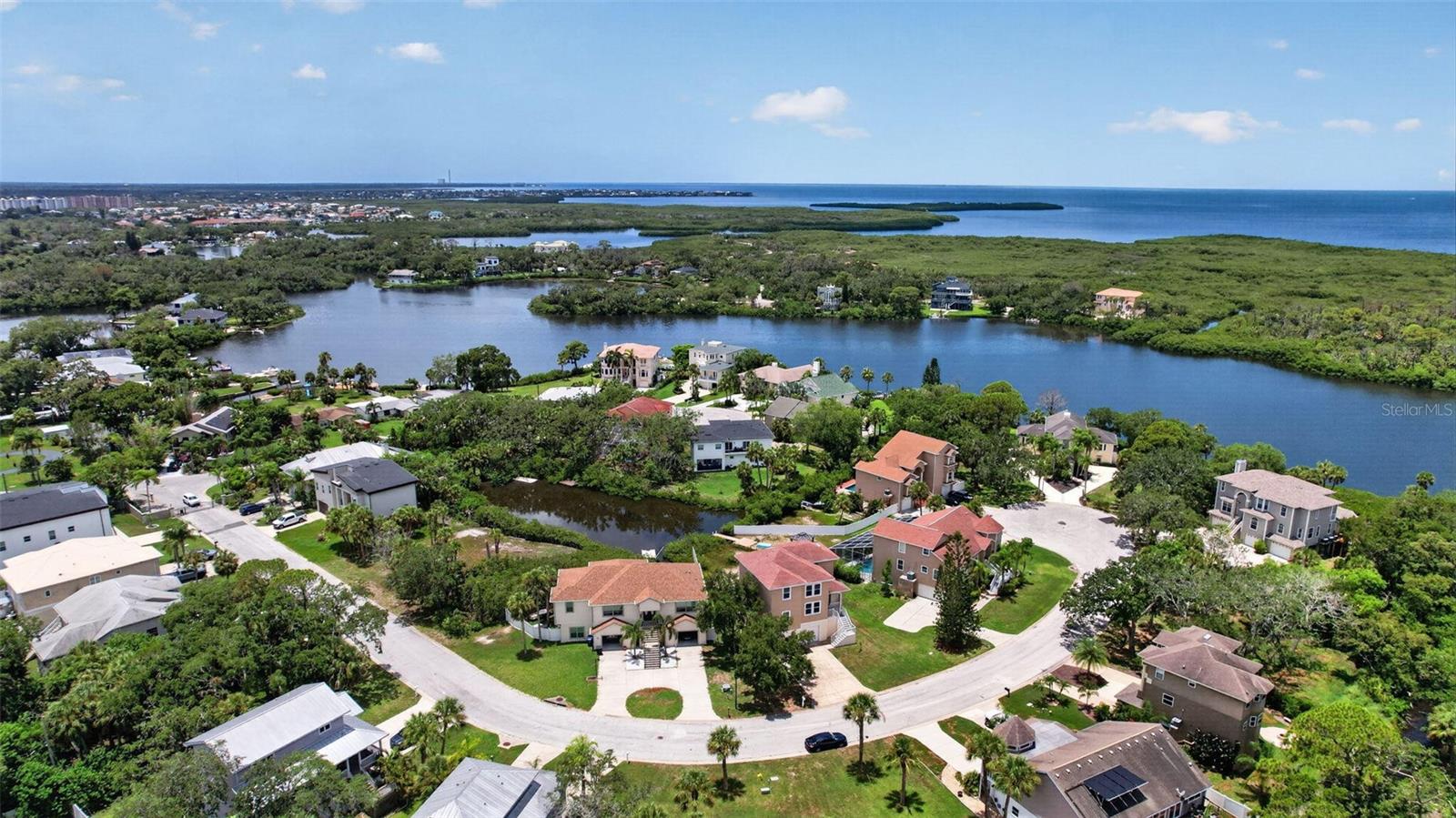 OYSTER BAYOU - Residential