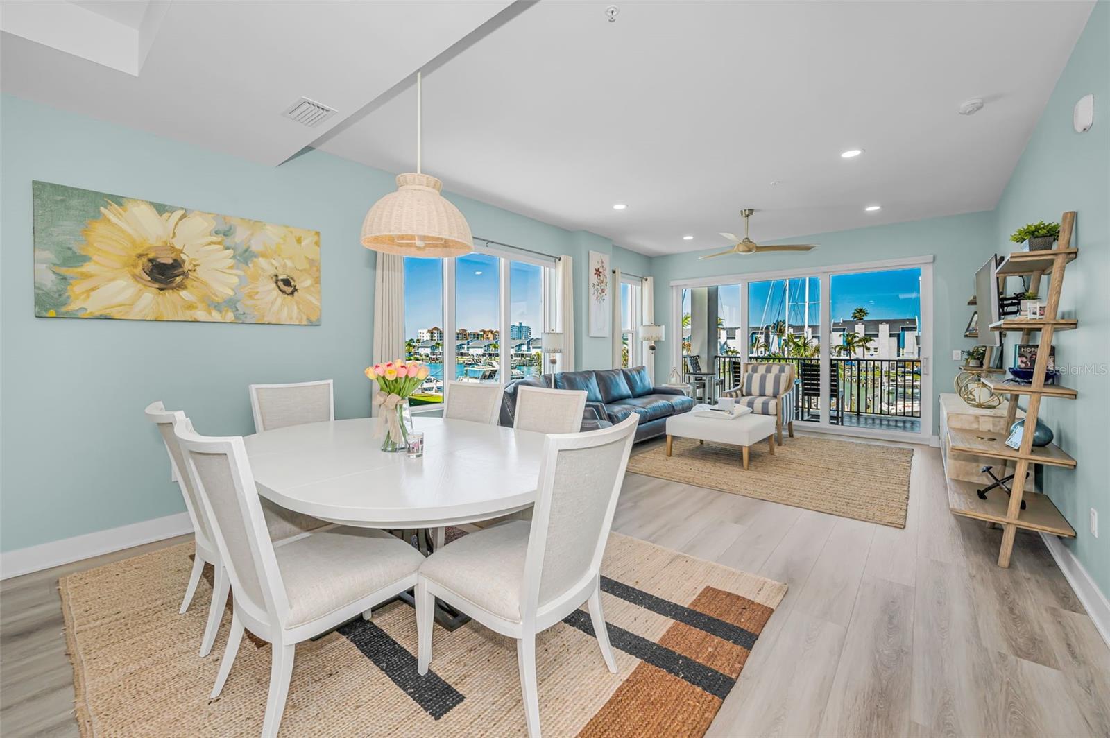 RESIDENCES AT TOWN CENTER CONDO - Residential