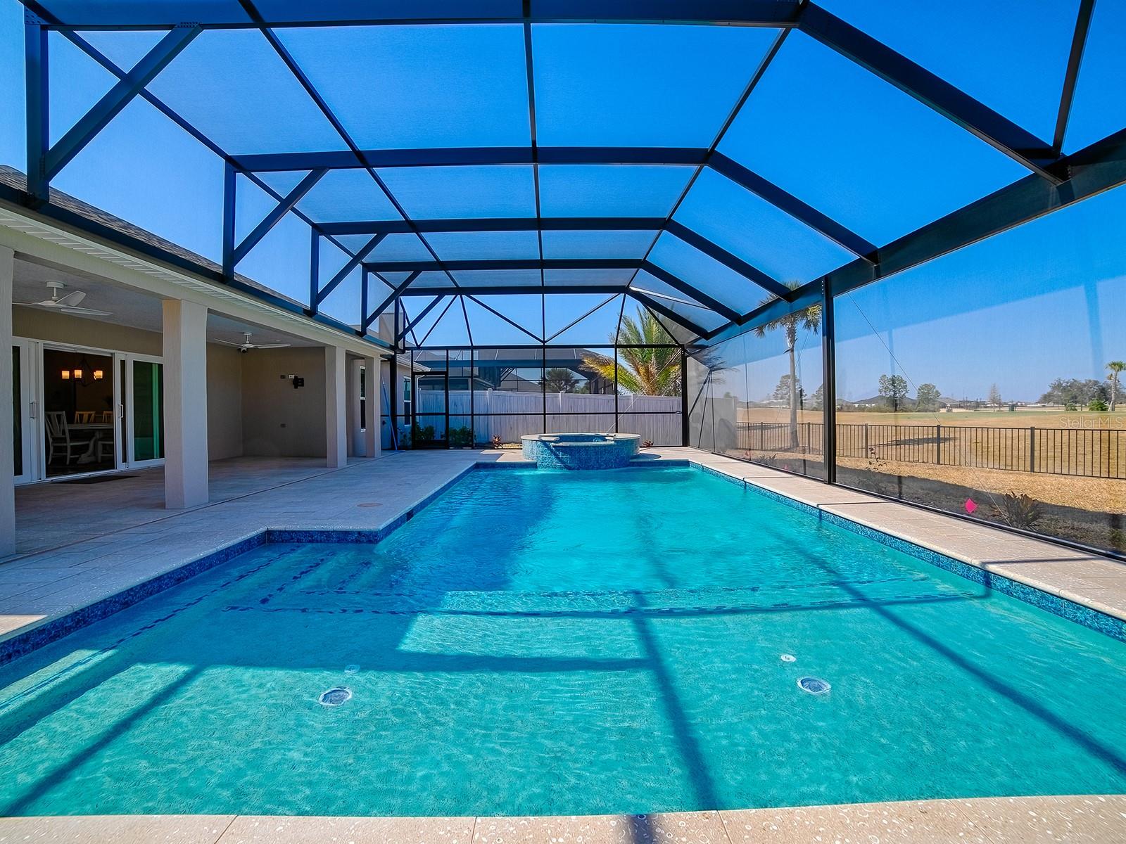 VILLAGES/SOUTHERN OAKS UN 206 - Residential