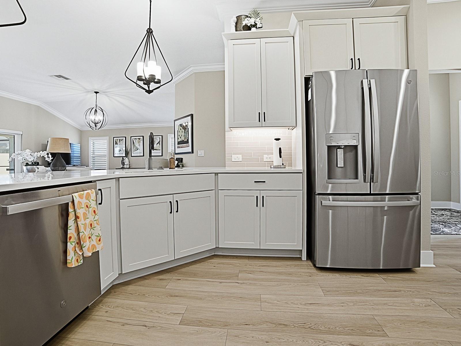 VILLAGES/SOUTHERN OAKS UN 206 - Residential