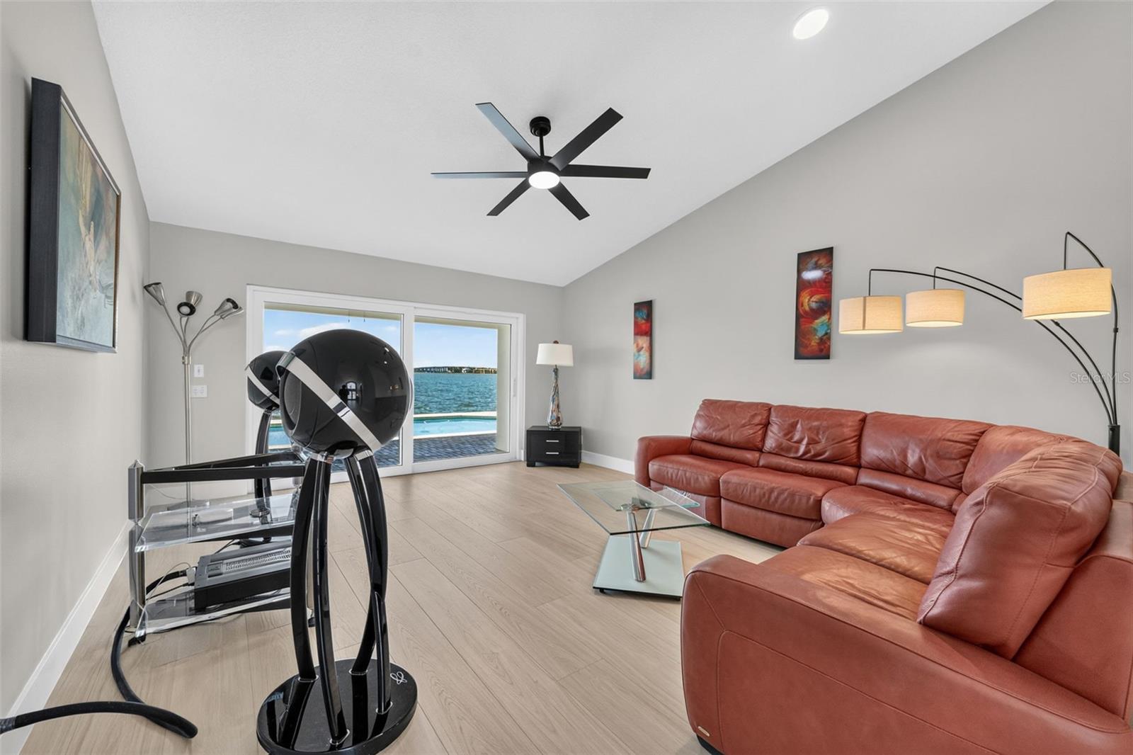 PINELLAS POINT SKYVIEW SHORES 4TH ADD - Residential