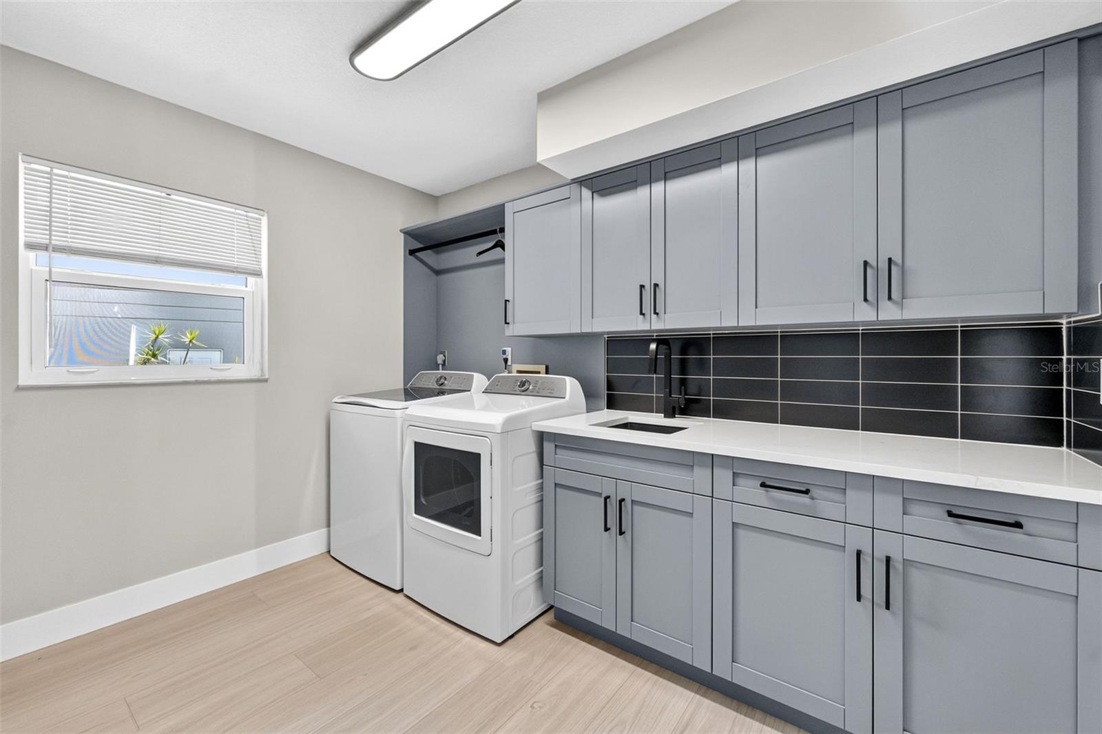 PINELLAS POINT SKYVIEW SHORES 4TH ADD - Residential