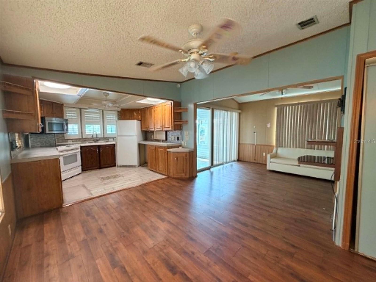 INTERNATIONAL BASS LAKE RESORT PH 01 - Residential