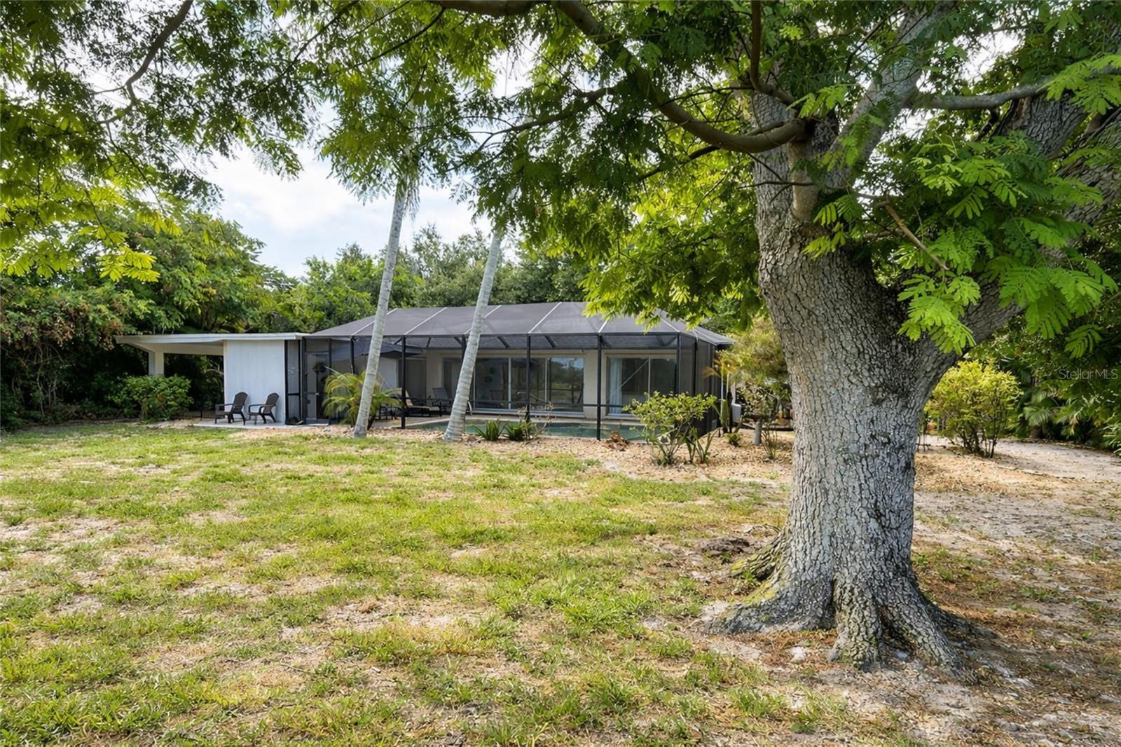 SOUTH VENICE - Residential