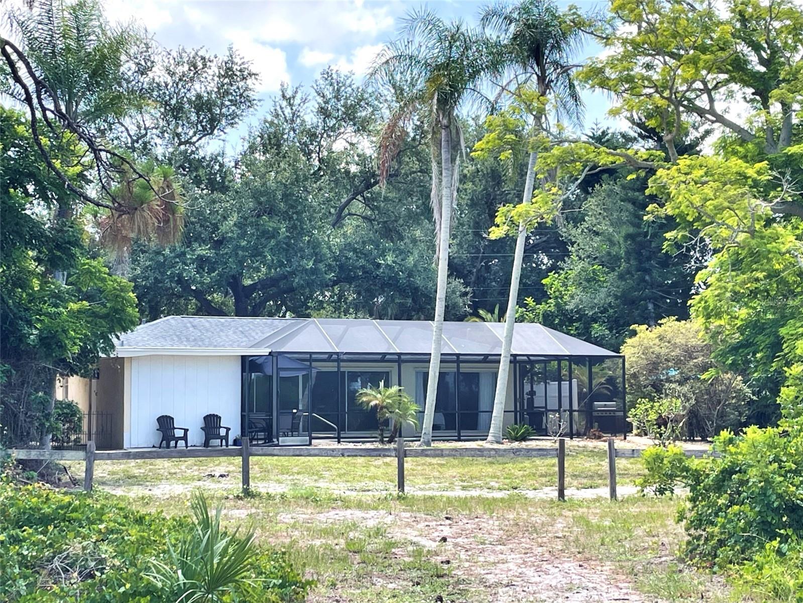 SOUTH VENICE - Residential