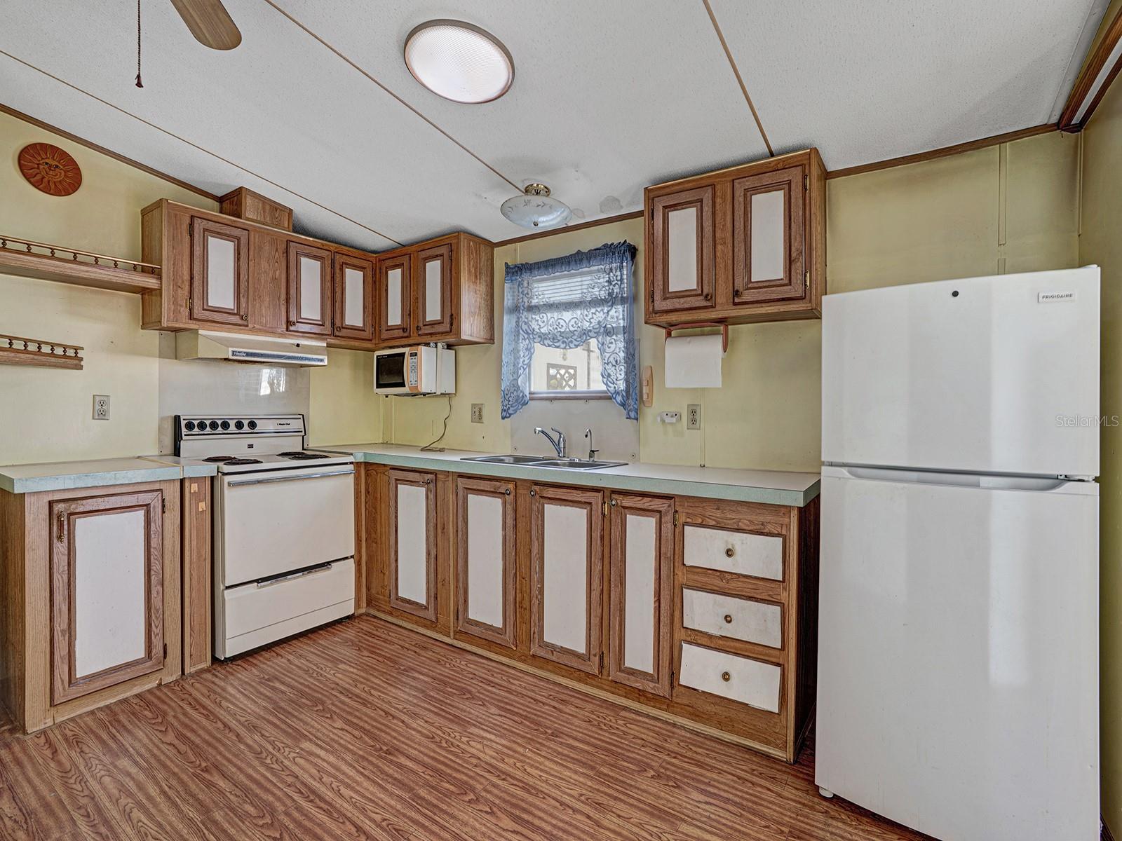 LAKE MARINETTE MHP - Residential