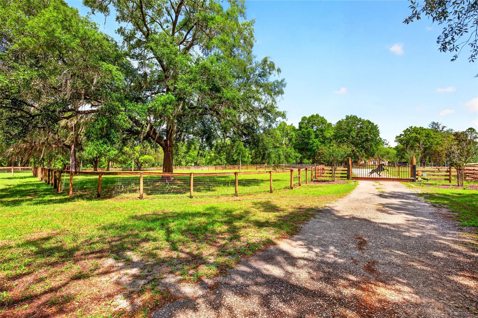 FOX GROVE FARMS - Residential