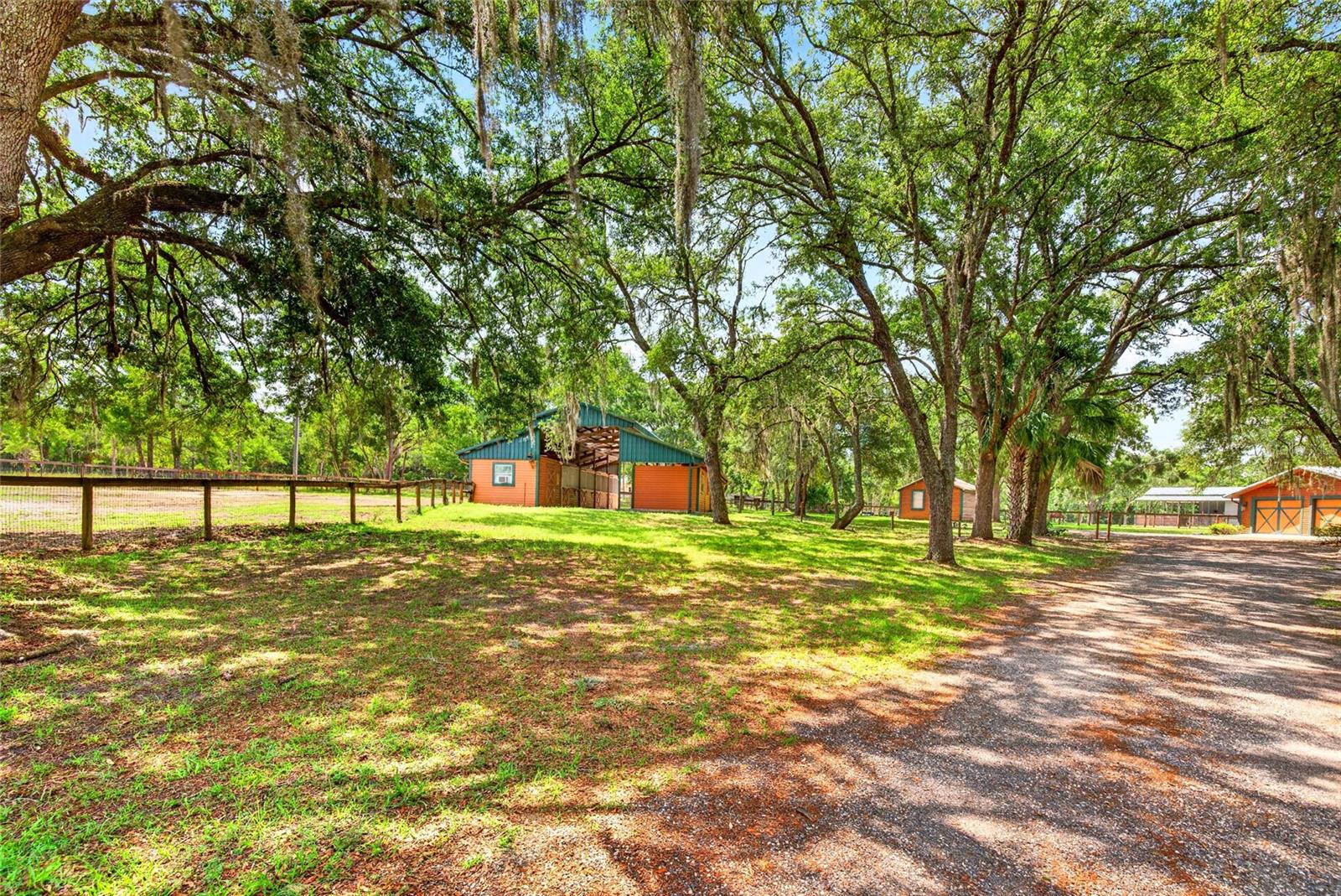 FOX GROVE FARMS - Residential
