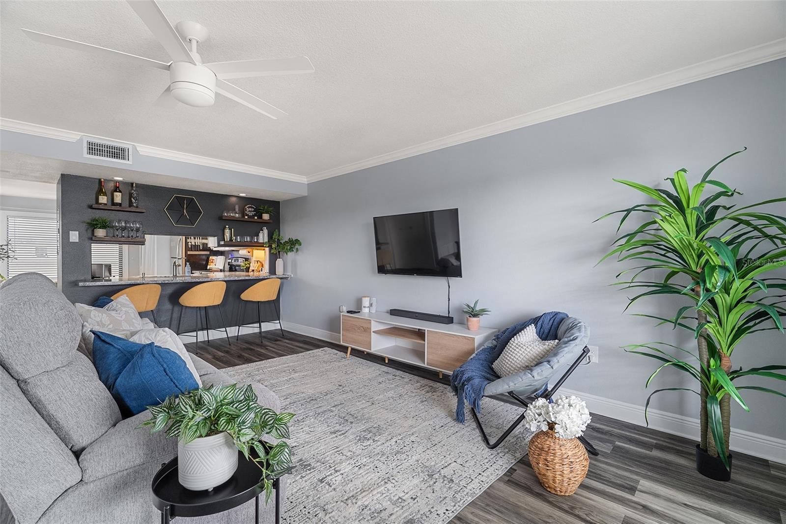 CANAVERAL BAY CONDO PH VII - Residential