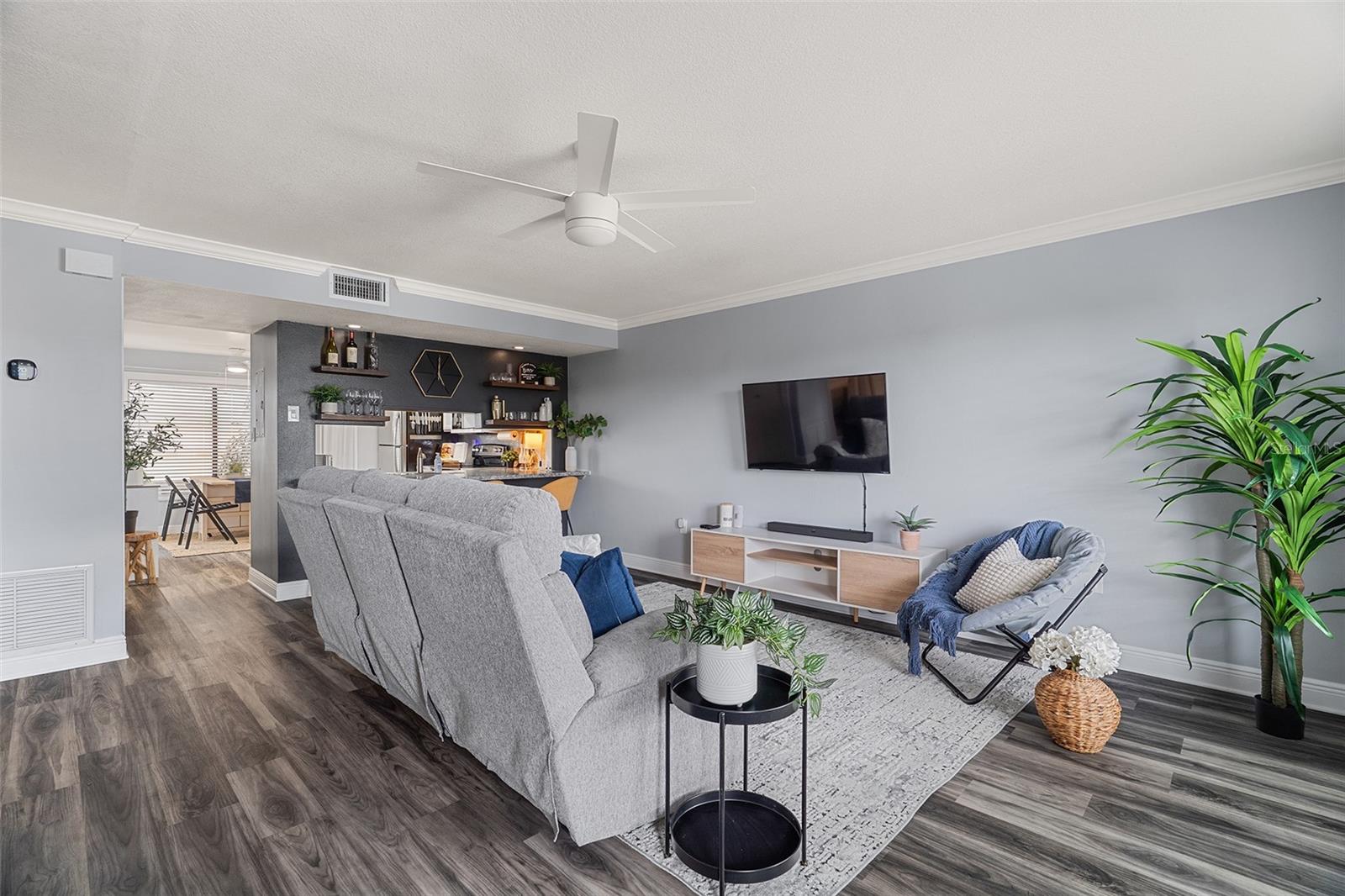 CANAVERAL BAY CONDO PH VII - Residential