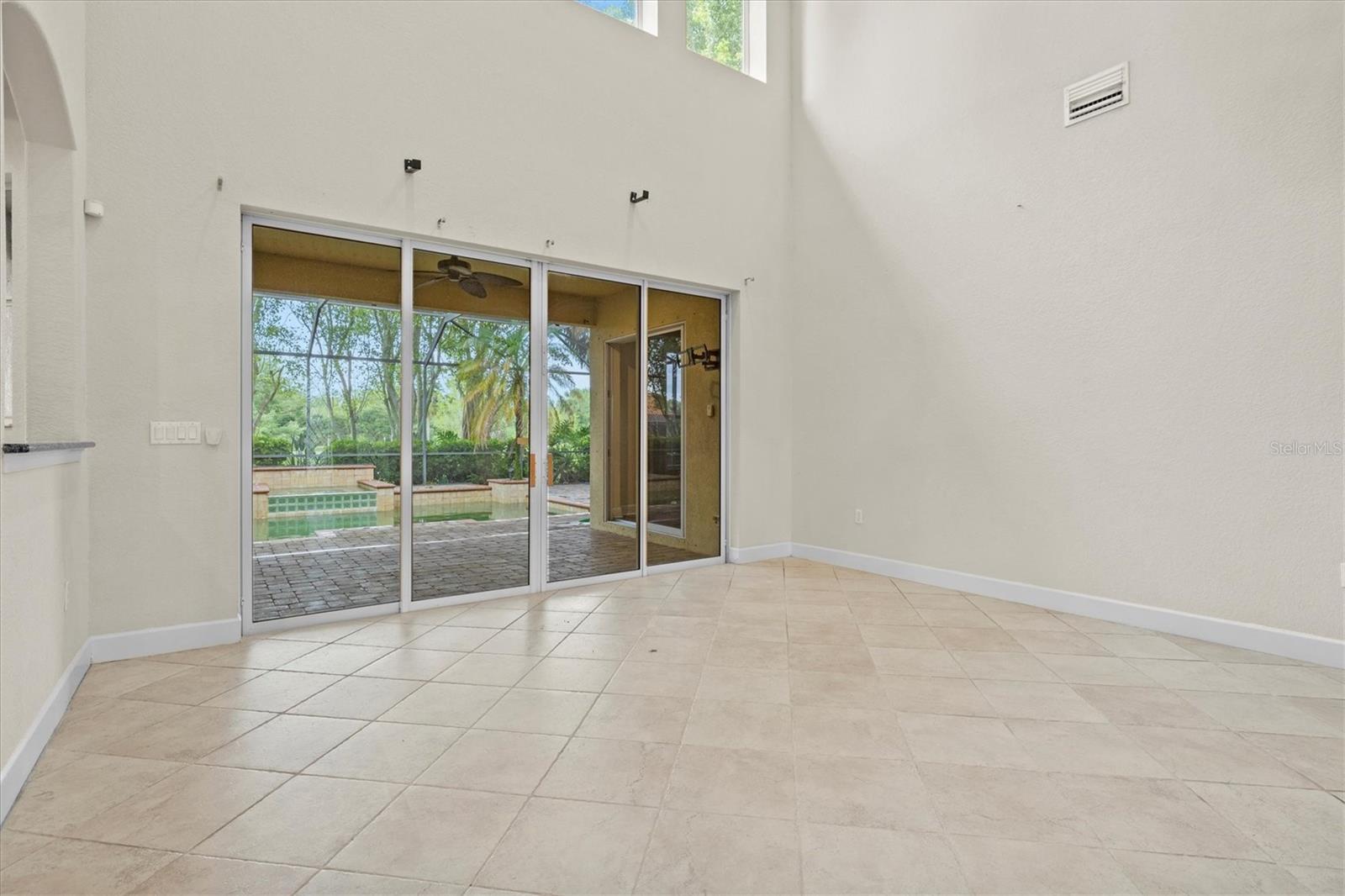 WATERLEFE - Residential