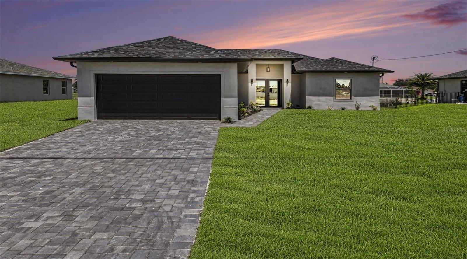 CAPE CORAL - Residential