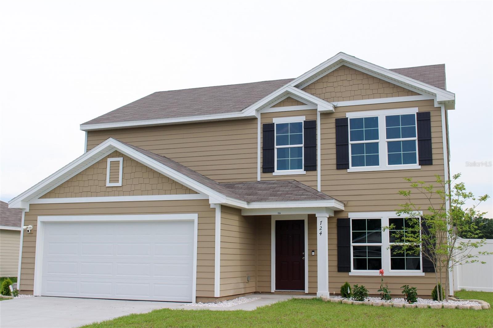 HERITAGE OAKS - Residential