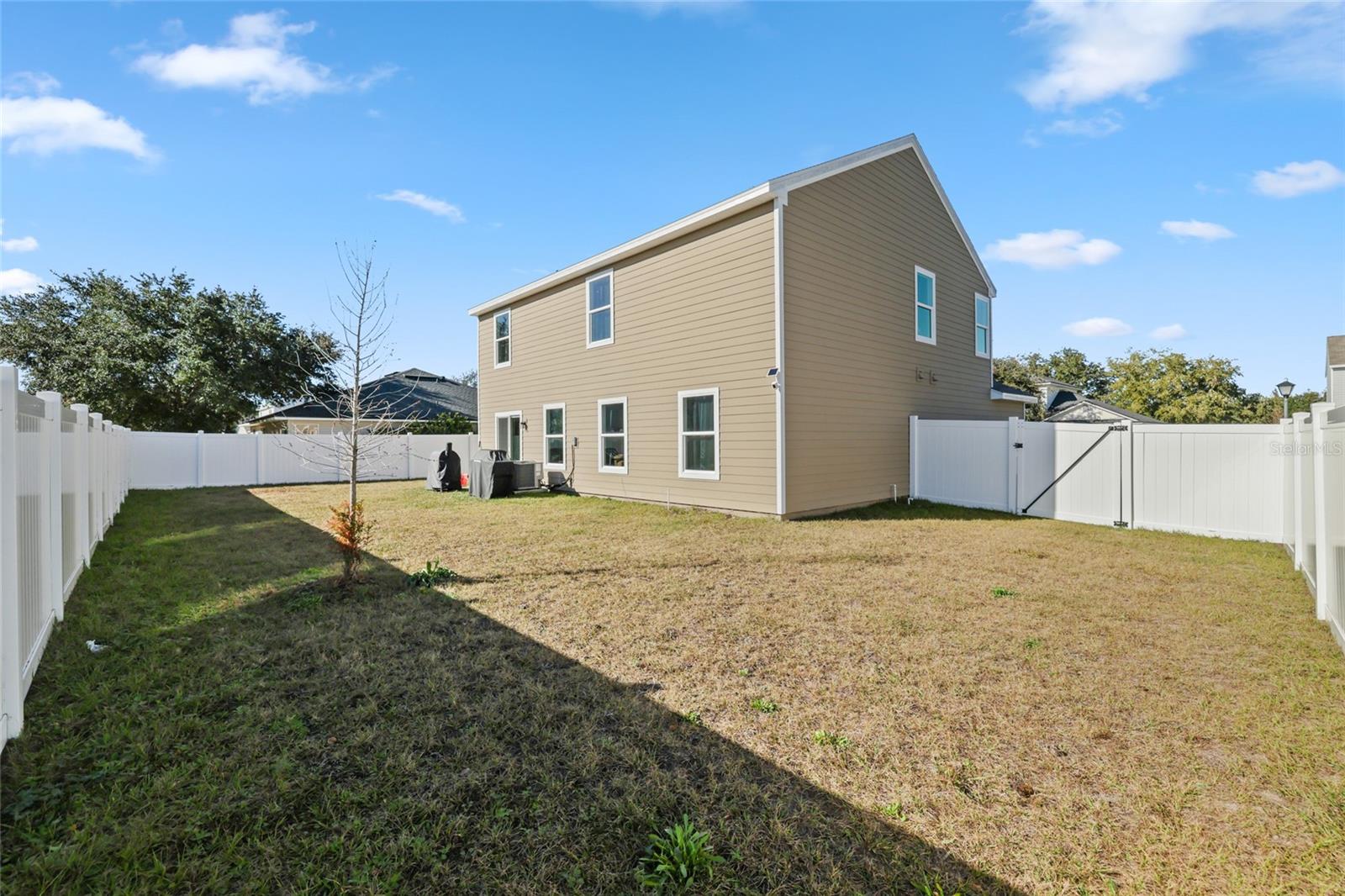 HERITAGE OAKS - Residential