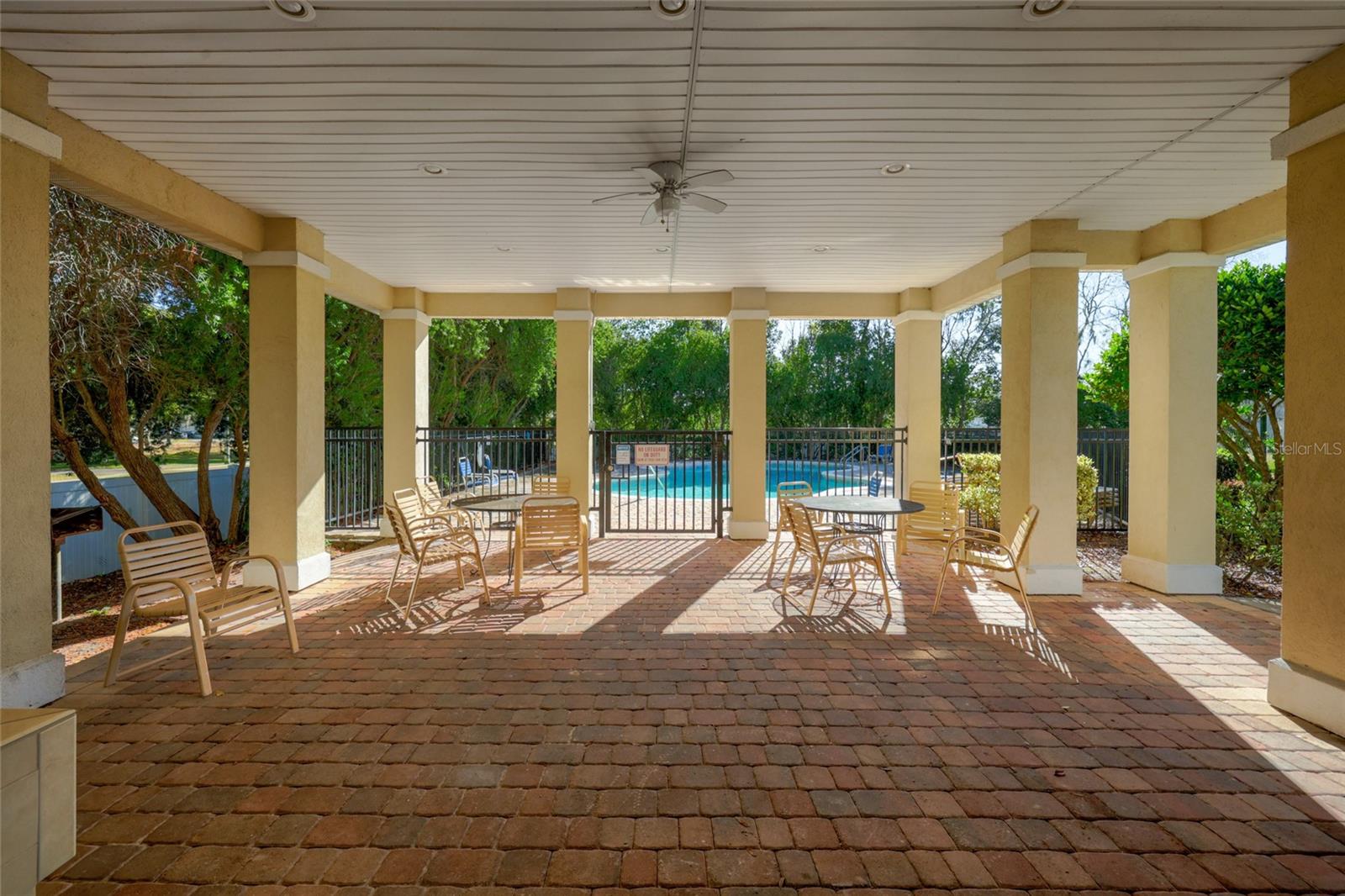HERITAGE OAKS - Residential