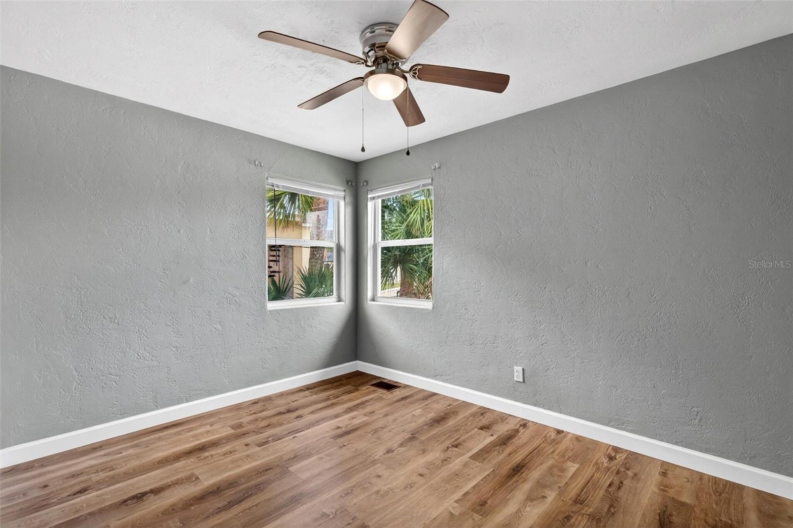 ESTATE DAYTONA - Residential Income