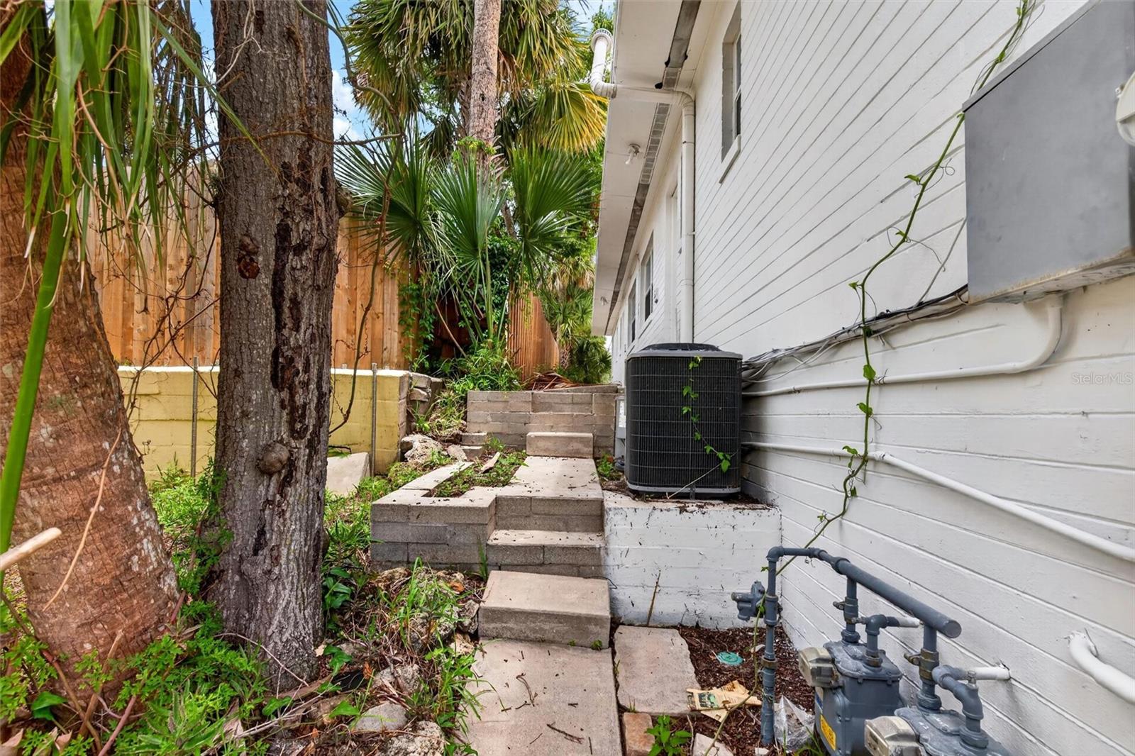 ESTATE DAYTONA - Residential Income