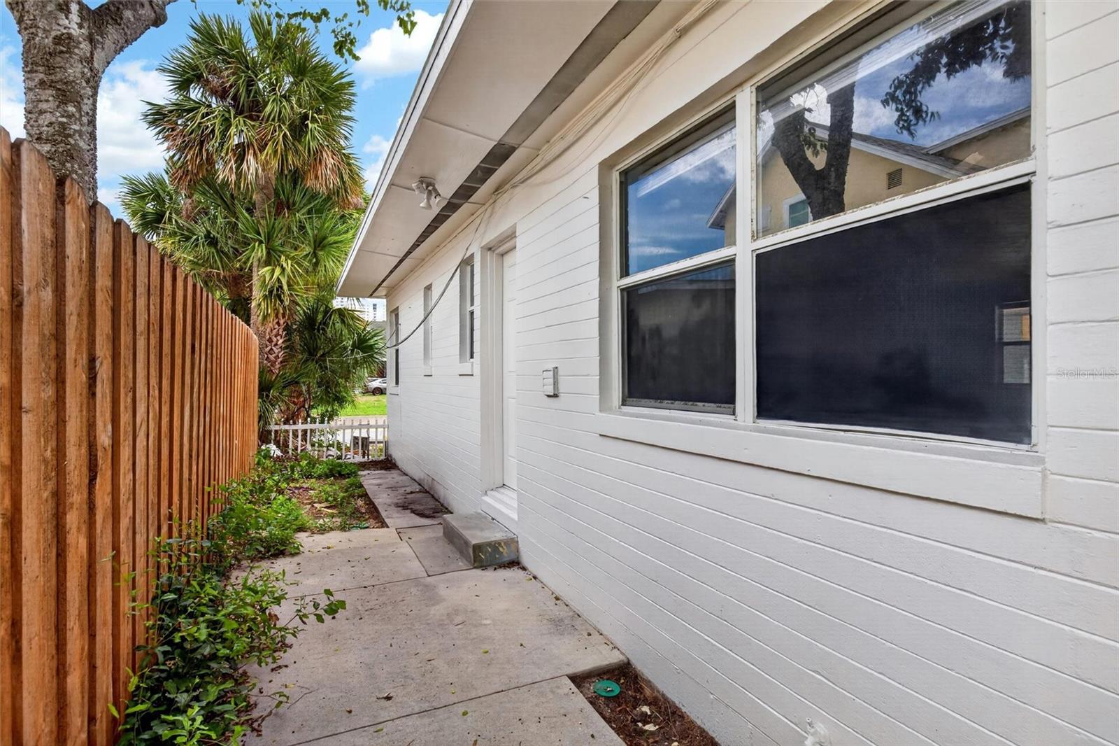 ESTATE DAYTONA - Residential Income