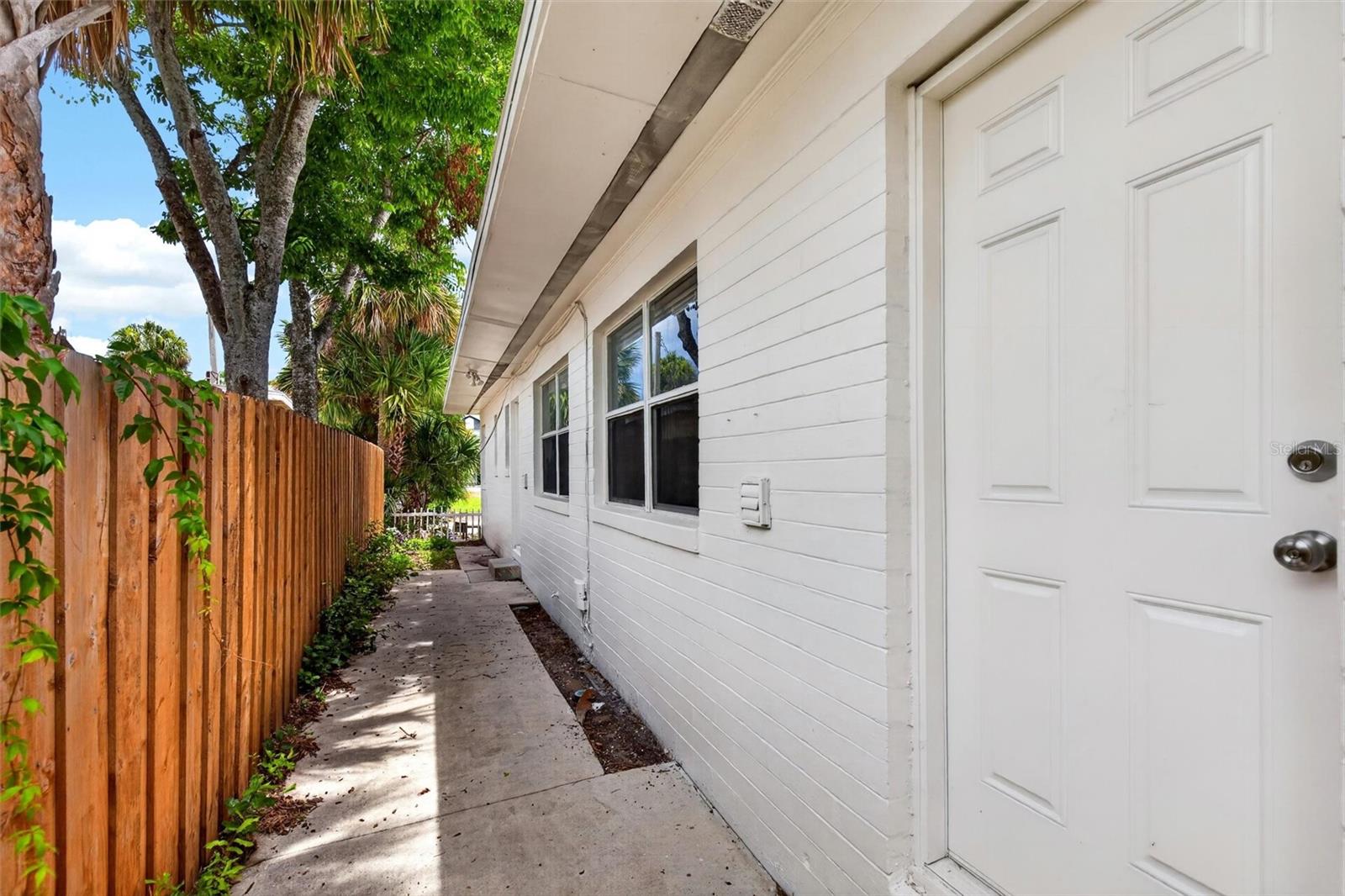 ESTATE DAYTONA - Residential Income