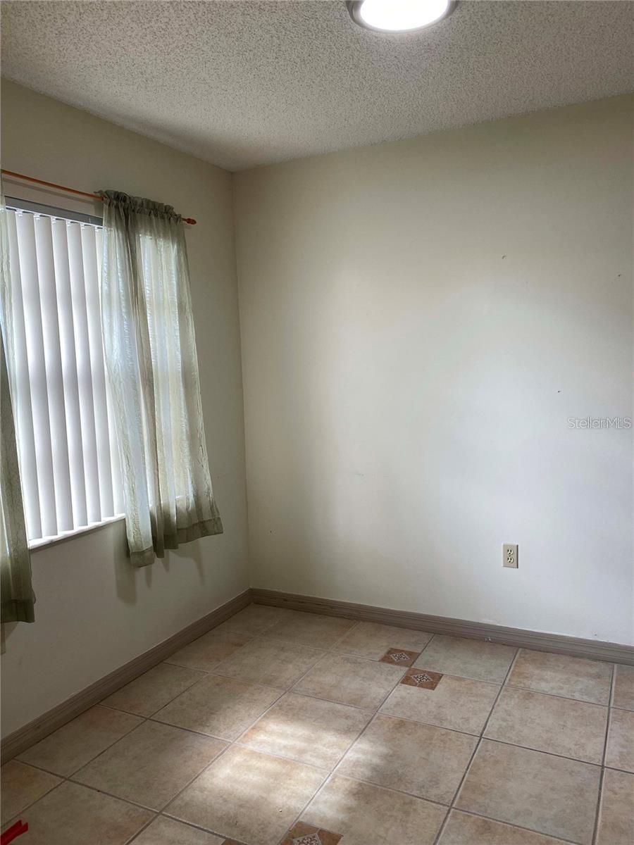 CARIBBEAN VILLAS - Residential Lease