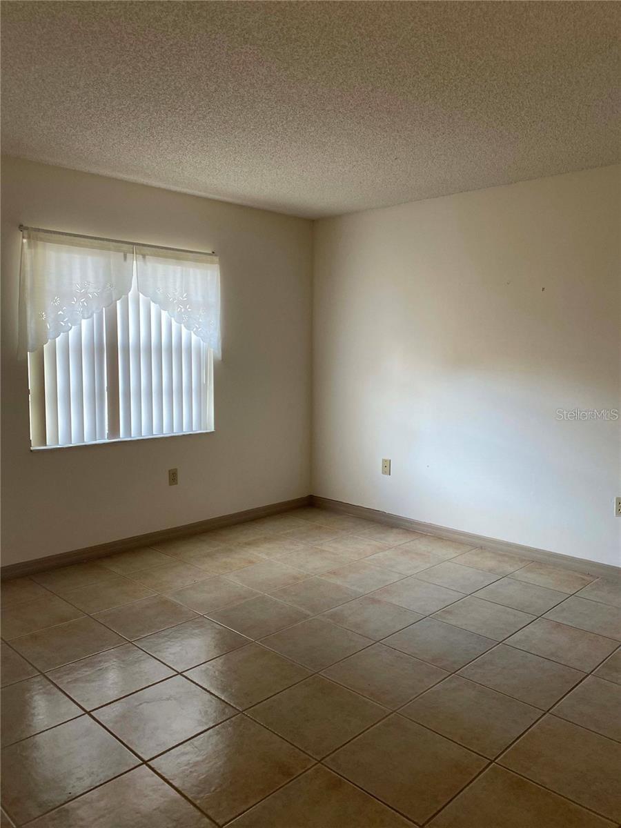 CARIBBEAN VILLAS - Residential Lease