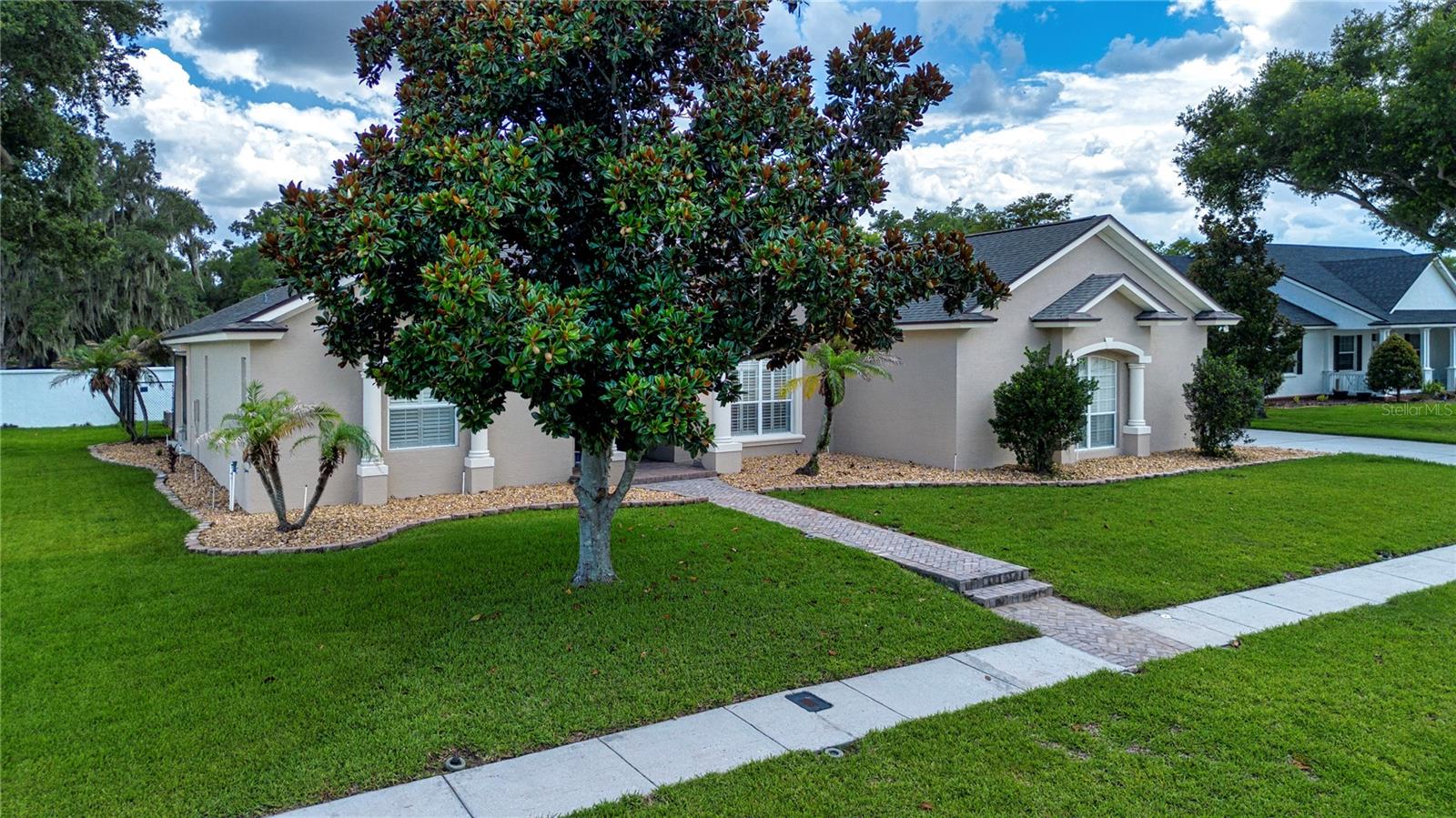 SQUARE LAKE PH 01 - Residential