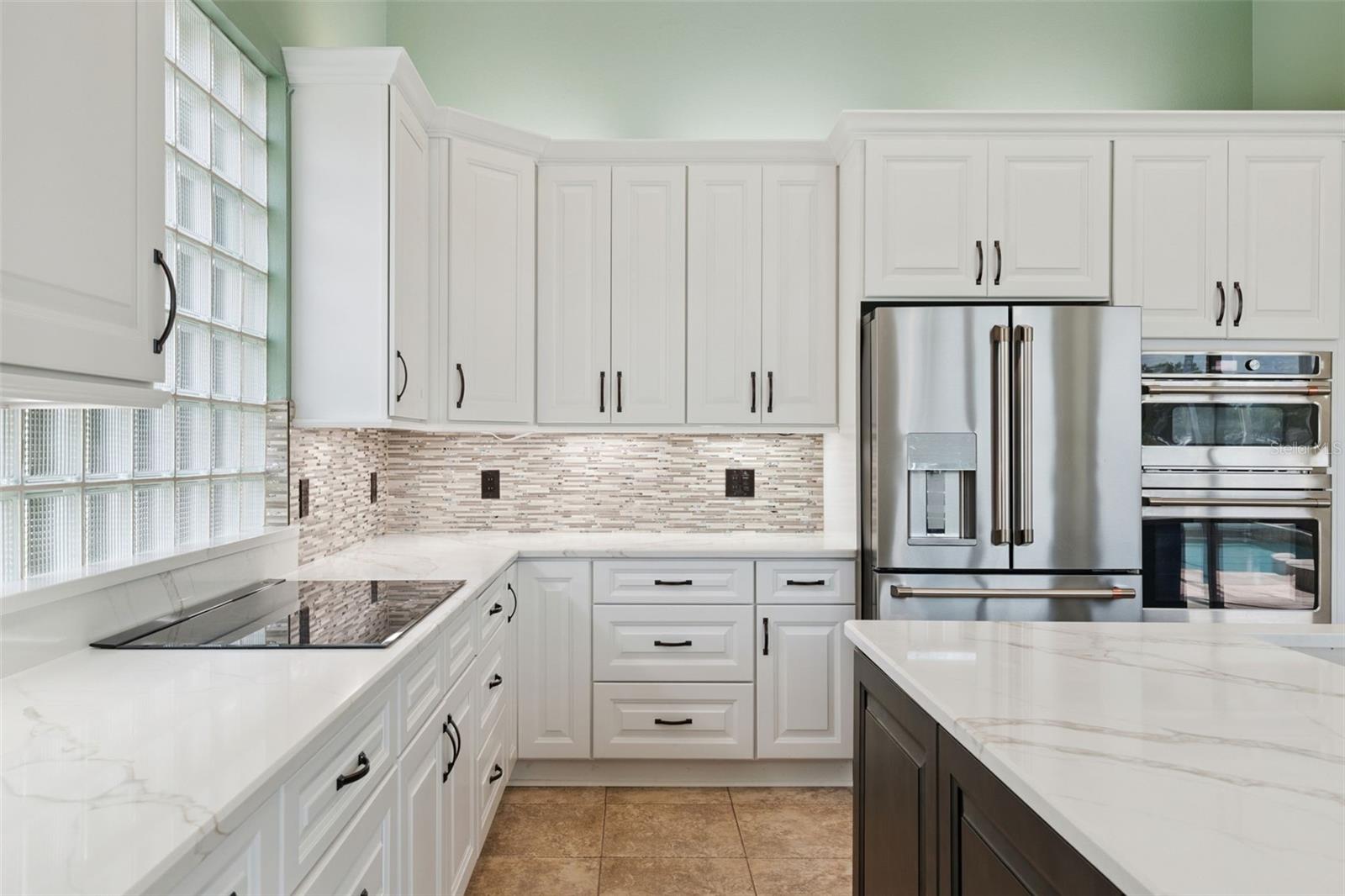 HEATHROW - MUIRFIELD VILLAGE - Residential