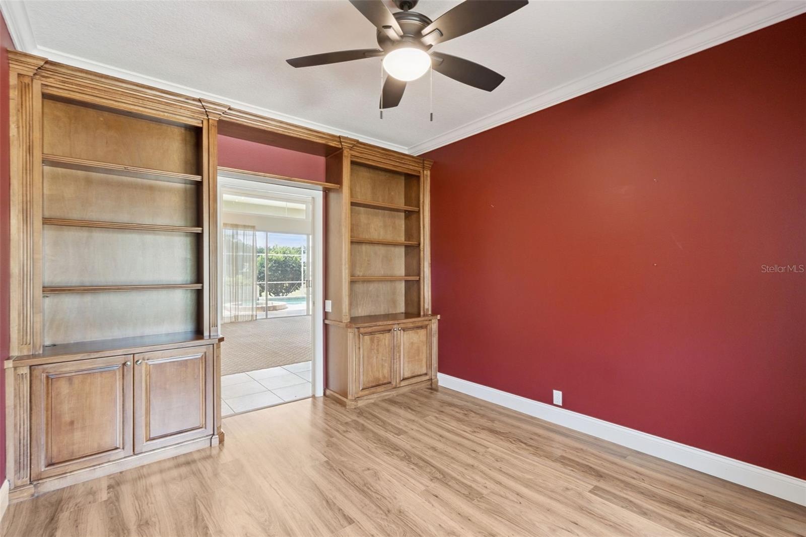 HEATHROW - MUIRFIELD VILLAGE - Residential