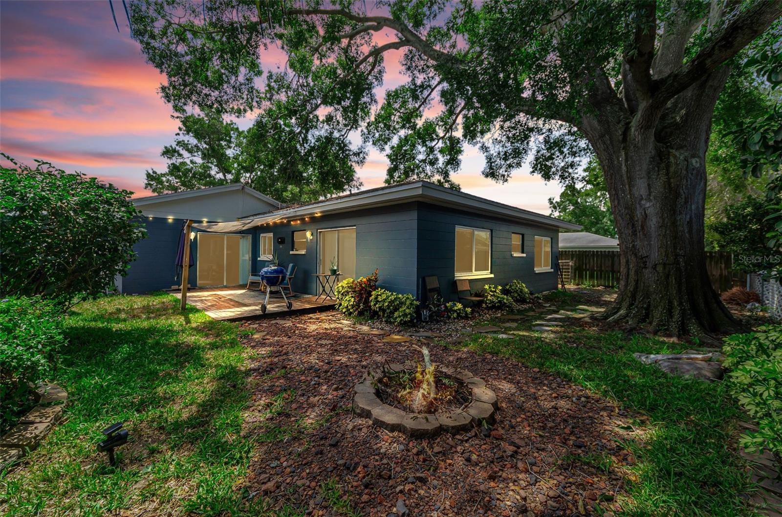 BEACON GROVES UNIT III - Residential