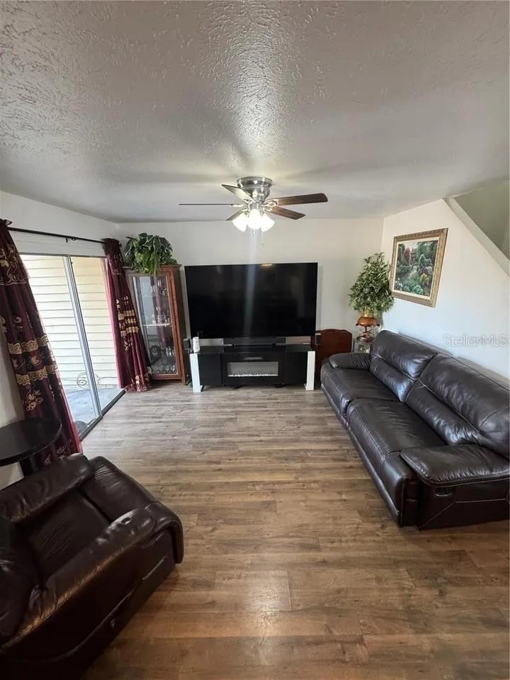 VILLAGE CONDO - Residential Lease