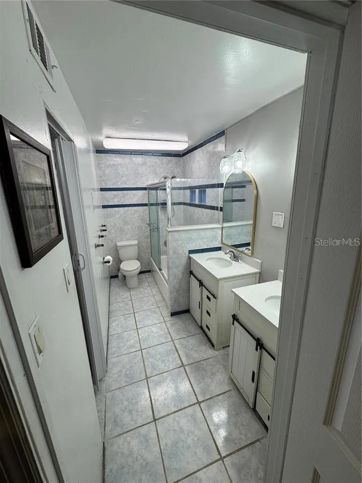 VILLAGE CONDO - Residential Lease