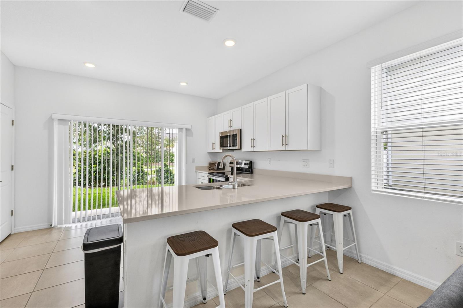 SKYE RANCH NBRHD 2 TWNHMS NORT - Residential