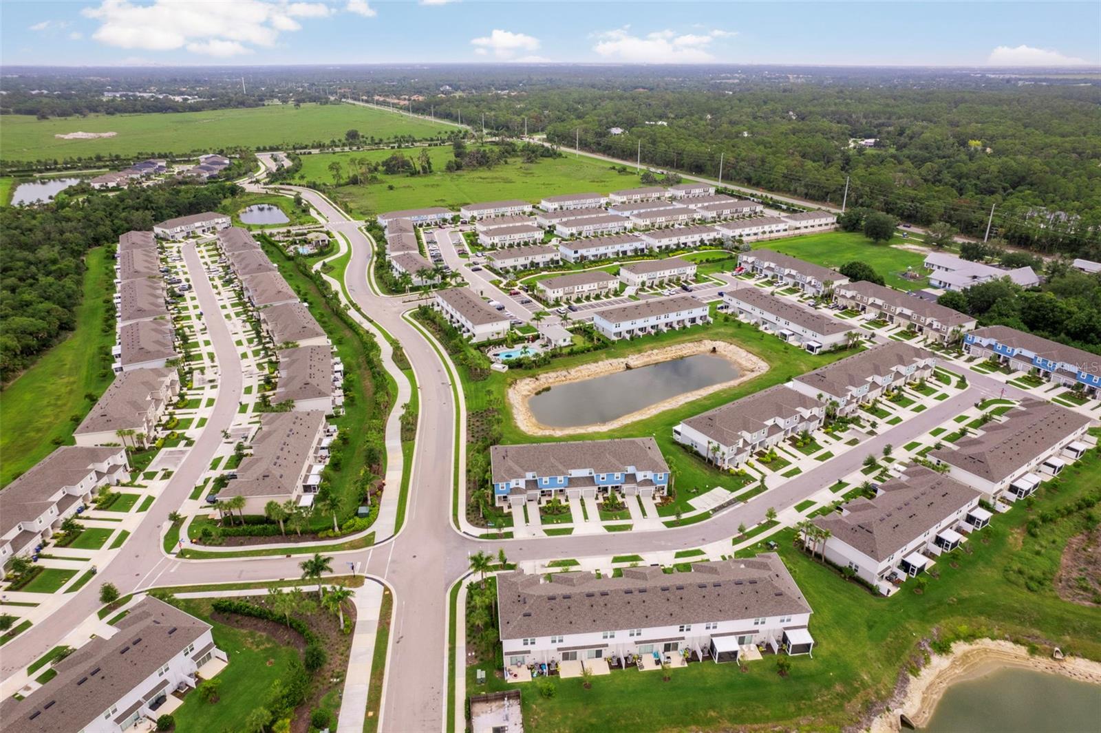 SKYE RANCH NBRHD 2 TWNHMS NORT - Residential