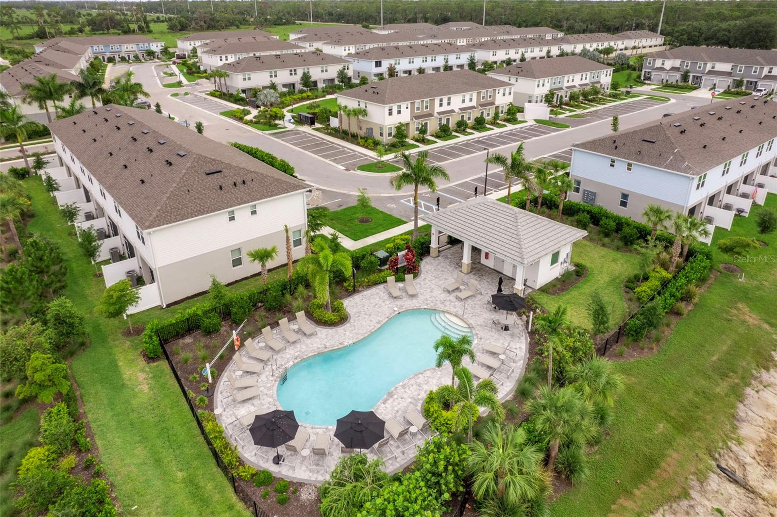 SKYE RANCH NBRHD 2 TWNHMS NORT - Residential