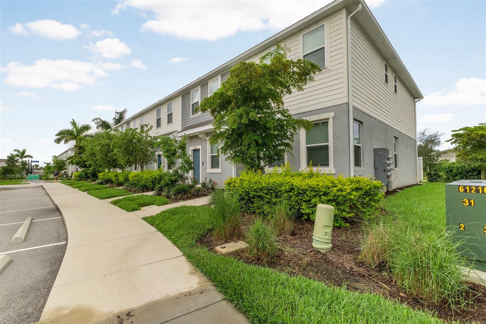 SKYE RANCH NBRHD 2 TWNHMS NORT - Residential