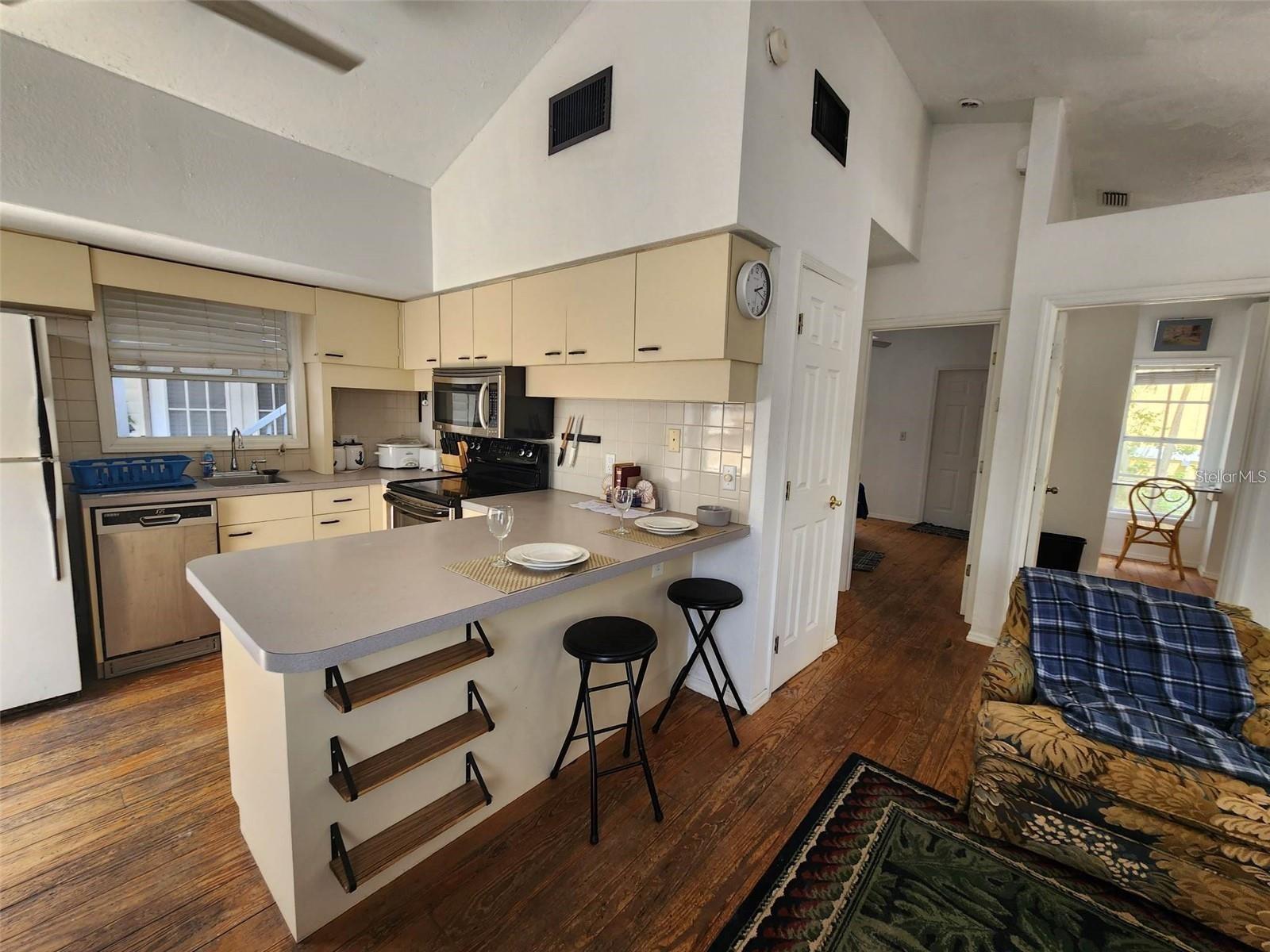 POS SUB OF BLKS G & H - Residential Lease