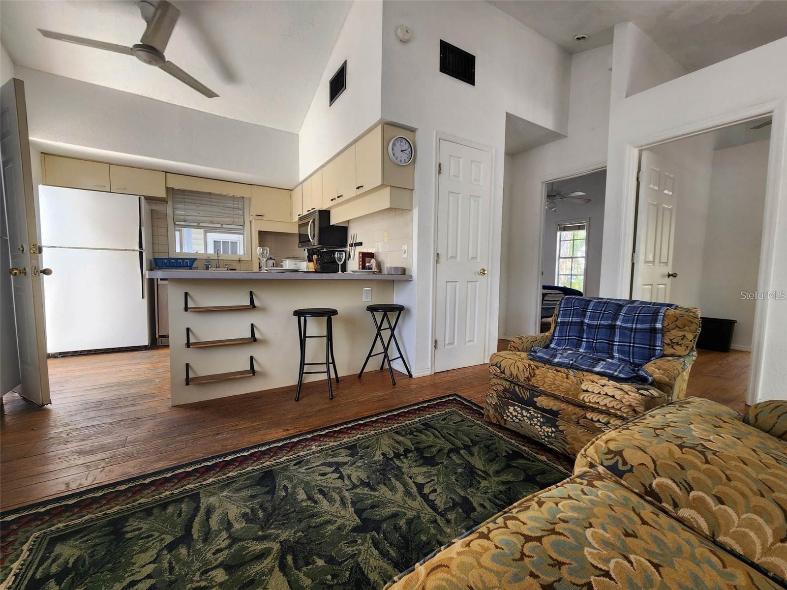 POS SUB OF BLKS G & H - Residential Lease