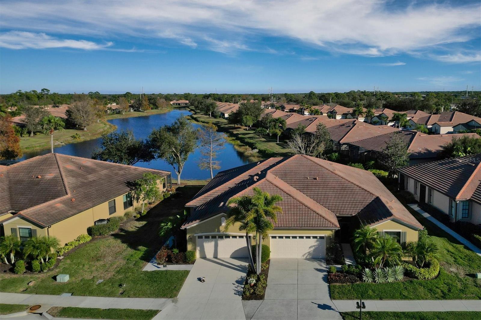 VENETIAN FALLS PH 1 - Residential