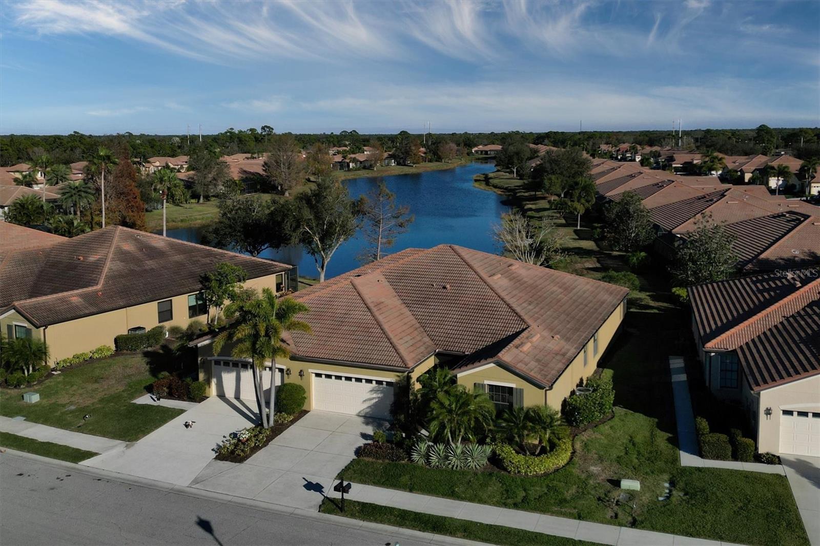 VENETIAN FALLS PH 1 - Residential