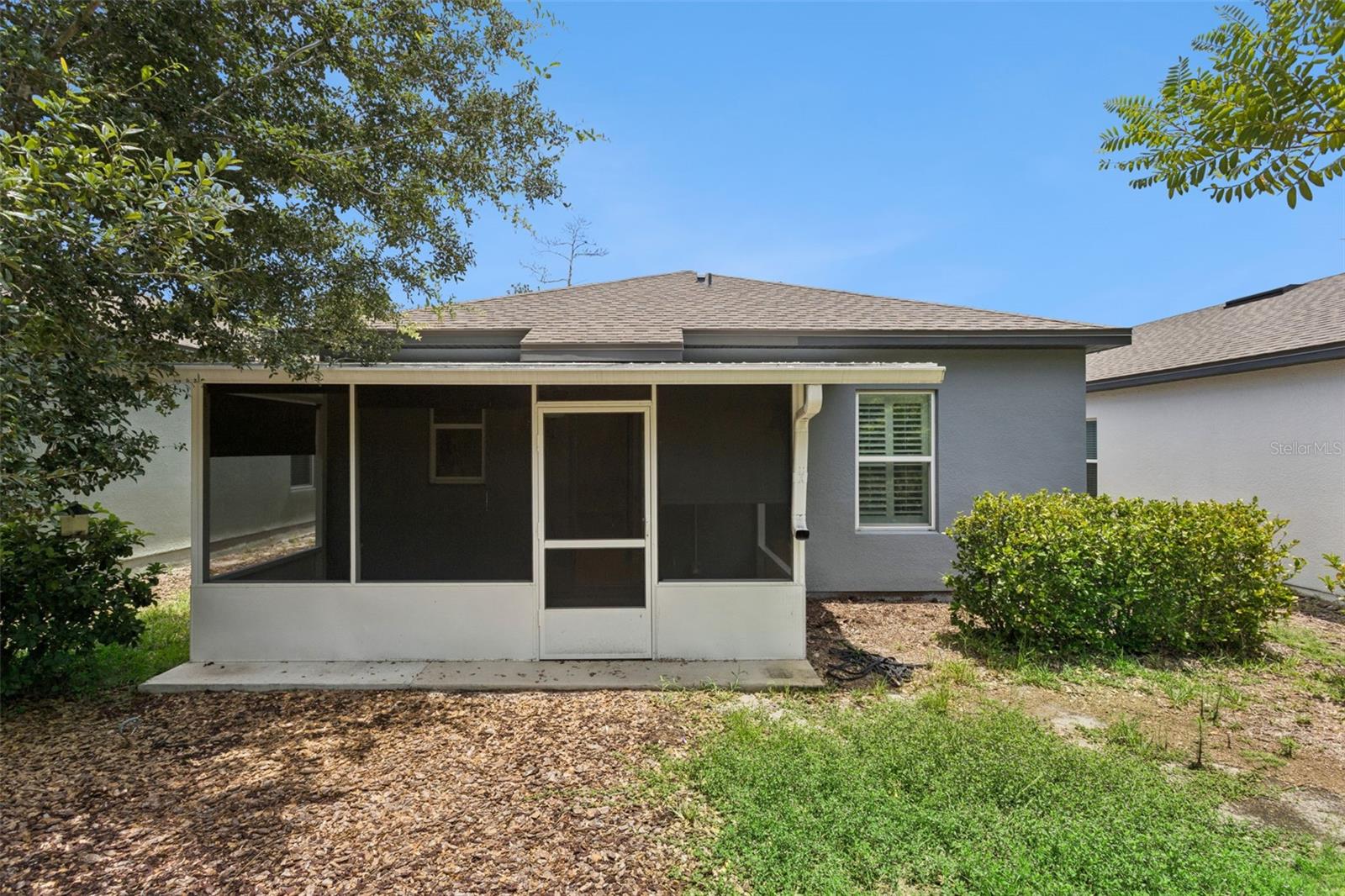 LINCOLN OAKS - Residential