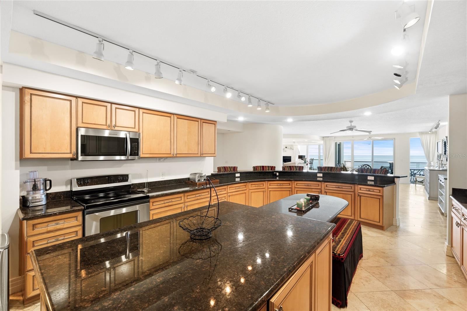 UTOPIA CONDO - Residential