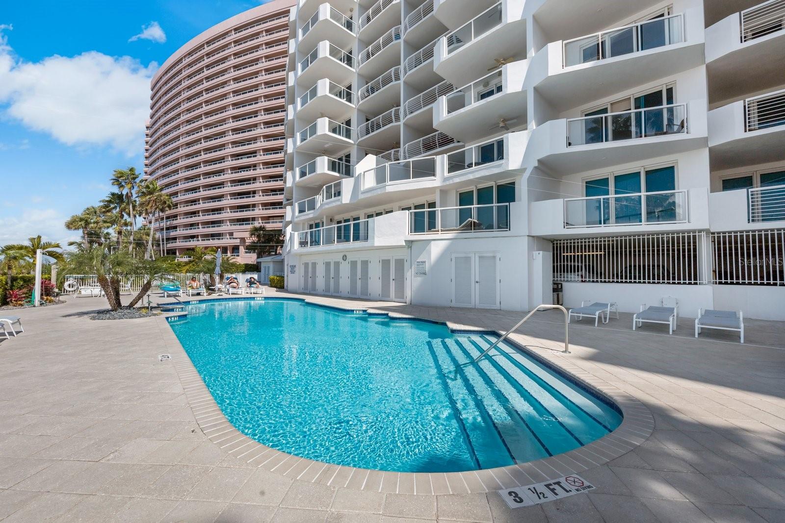 UTOPIA CONDO - Residential