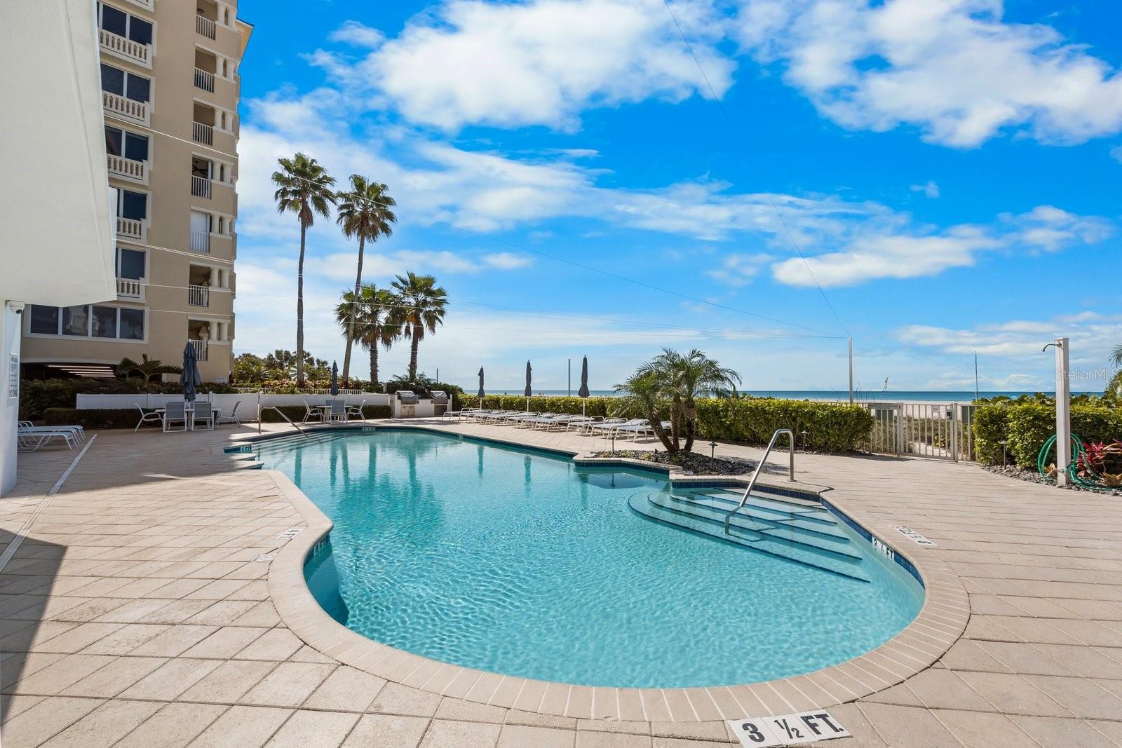 UTOPIA CONDO - Residential