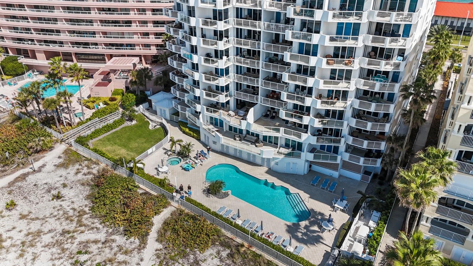 UTOPIA CONDO - Residential