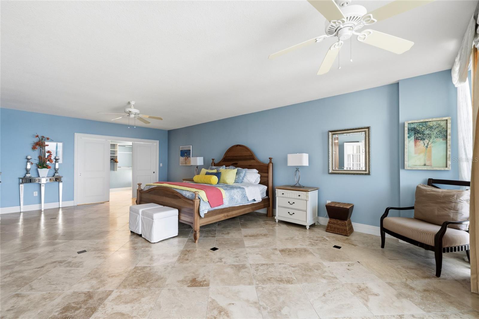 UTOPIA CONDO - Residential