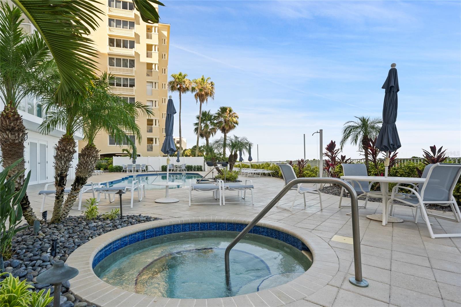 UTOPIA CONDO - Residential